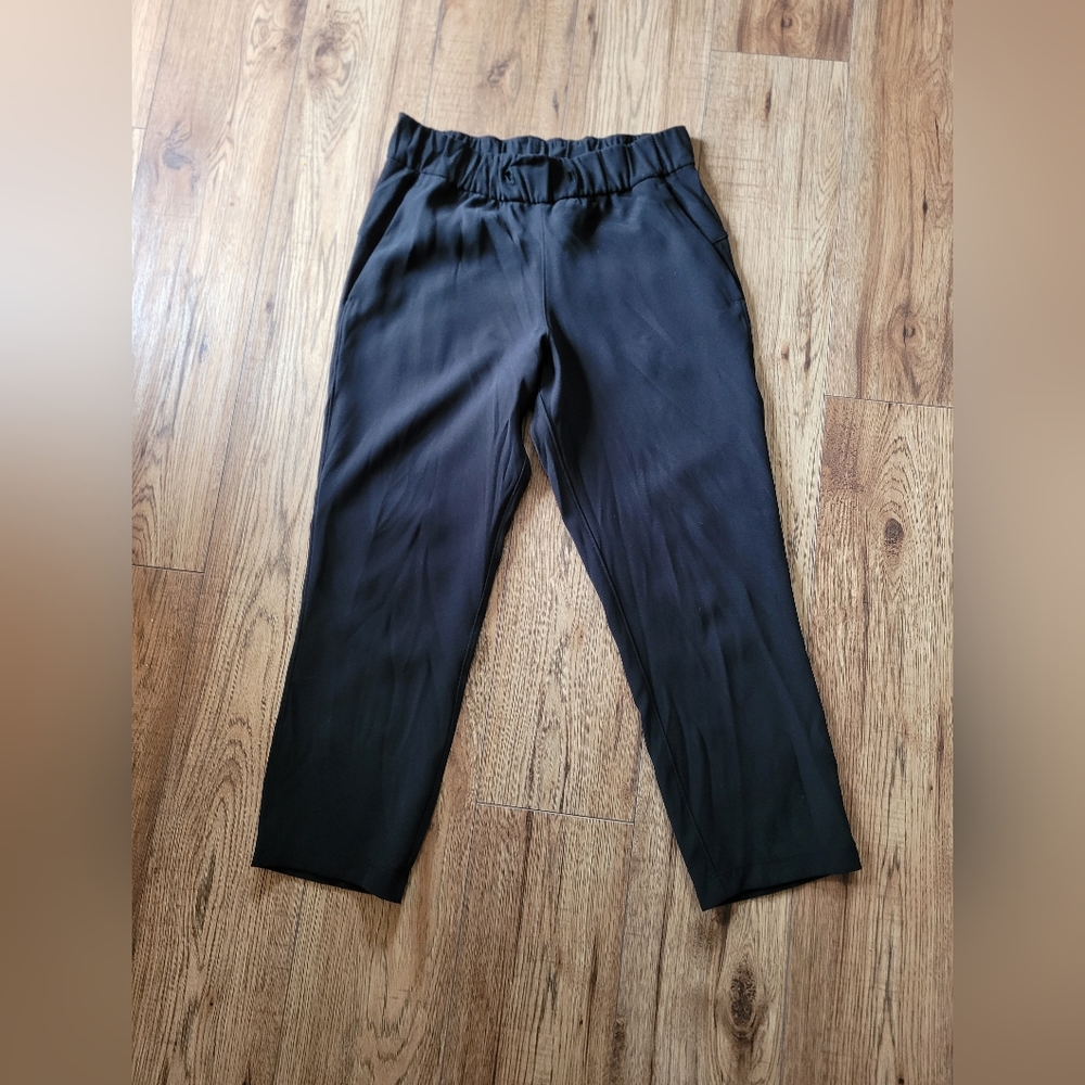 Lululemon On the Fly Crop